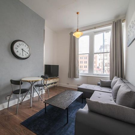 Spacious 2 Bedroom Apartment In Downtown Лондон Екстериор снимка